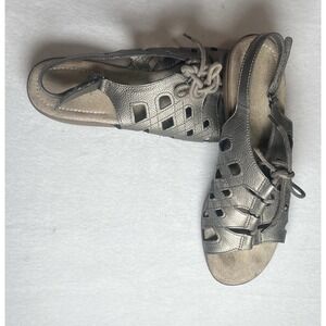 Cobbie Cuddlers Women's Michaelene Pewter Slingback Gladiator  Sandal Size 10W